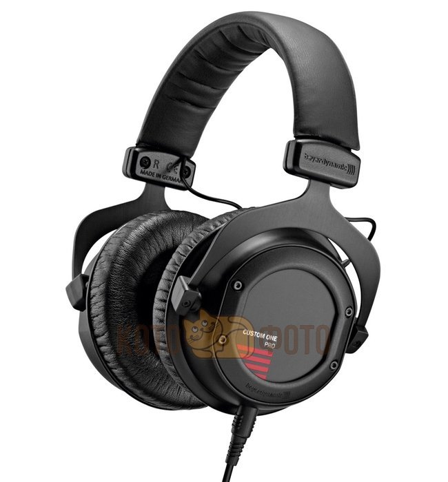 Наушники Beyerdynamic Custom One Pro Plus Black
Наушники Beyerdynamic Custom One Pro Plus Black