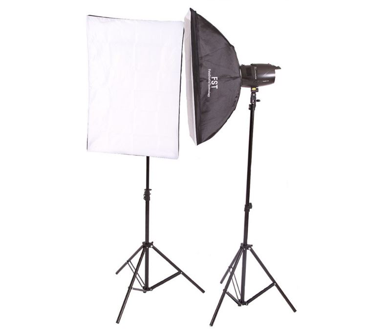 Комплект импульсного света FST E-250 Softbox KIT
Комплект импульсного света FST E-250 Softbox KIT