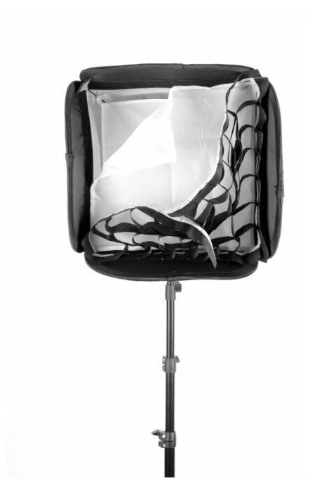 Софтбокс для накамерной вспышки Raylab SCG4040 с сотами и адаптером
Софтбокс для накамерной вспышки Raylab SCG4040 с сотами и адаптером