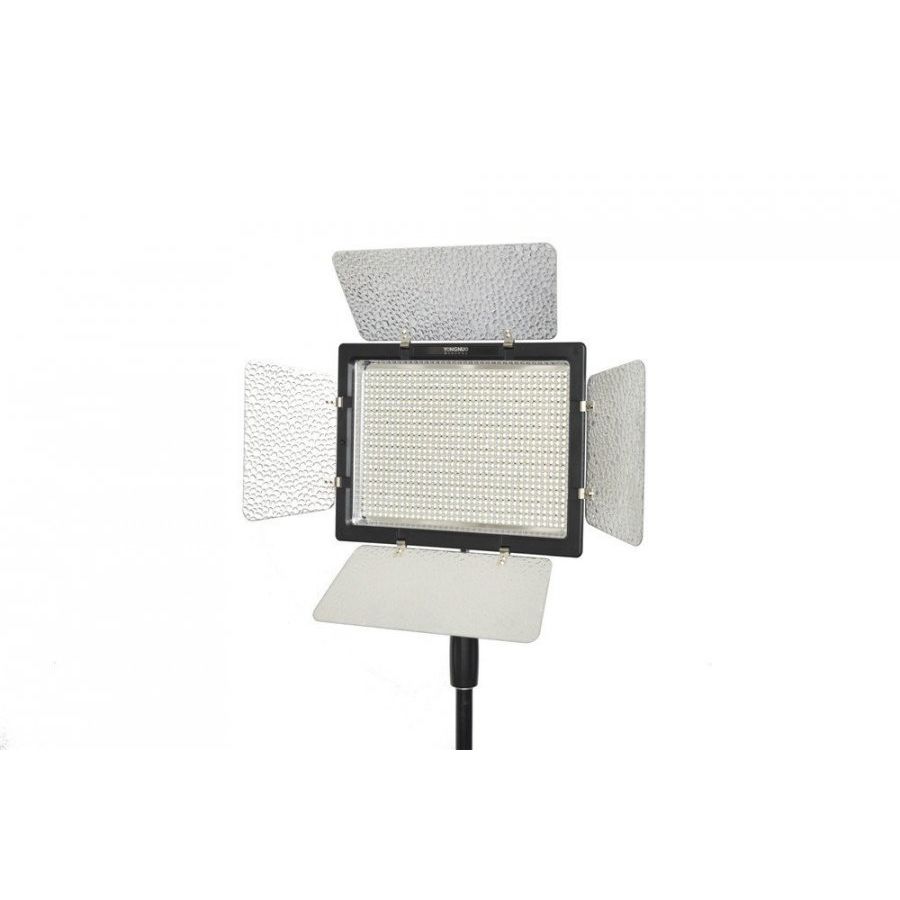 Осветитель YongNuo YN-900 LED
Осветитель YongNuo YN-900 LED