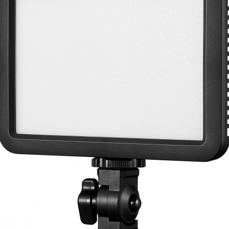 Осветитель светодиодный Godox LDP8D накамерный
Осветитель светодиодный Godox LDP8D накамерный