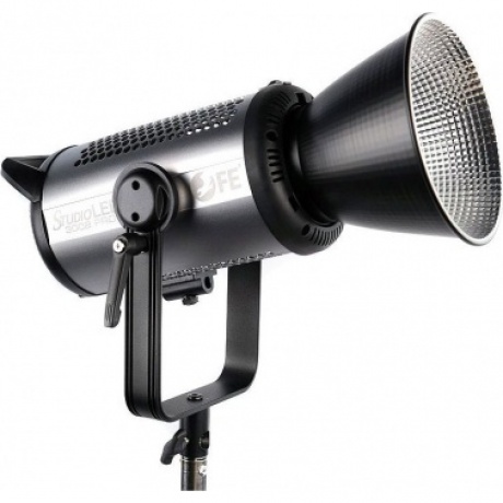 Осветитель студийный Falcon Eyes Studio LED 200B PRO
Осветитель студийный Falcon Eyes Studio LED 200B PRO