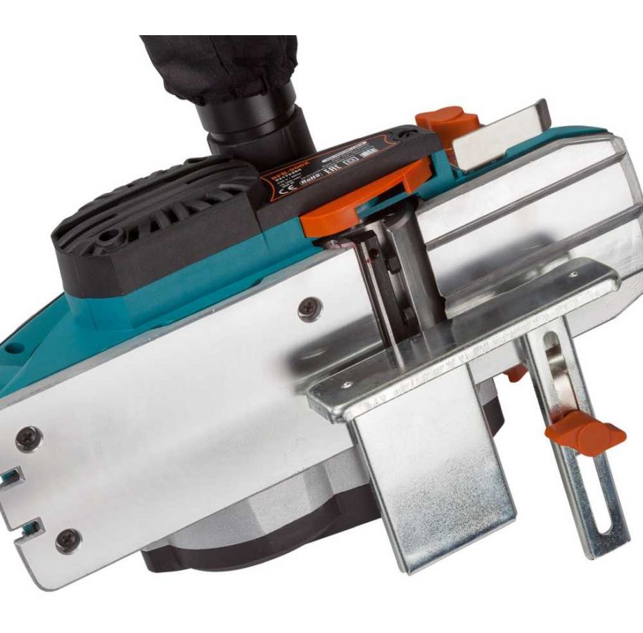 Рубанок Bort BFB-900X
Рубанок Bort BFB-900X