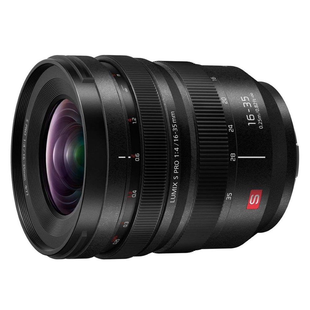 Объектив Panasonic LUMIX S Pro 16-35 mm F4 черный
Объектив Panasonic LUMIX S Pro 16-35 mm F4 черный