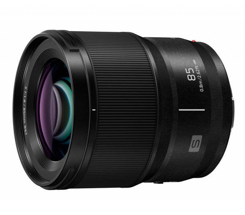 Объектив Panasonic Lumix S-S85E 85 mm f/1.8 black
Объектив Panasonic Lumix S-S85E 85 mm f/1.8 black