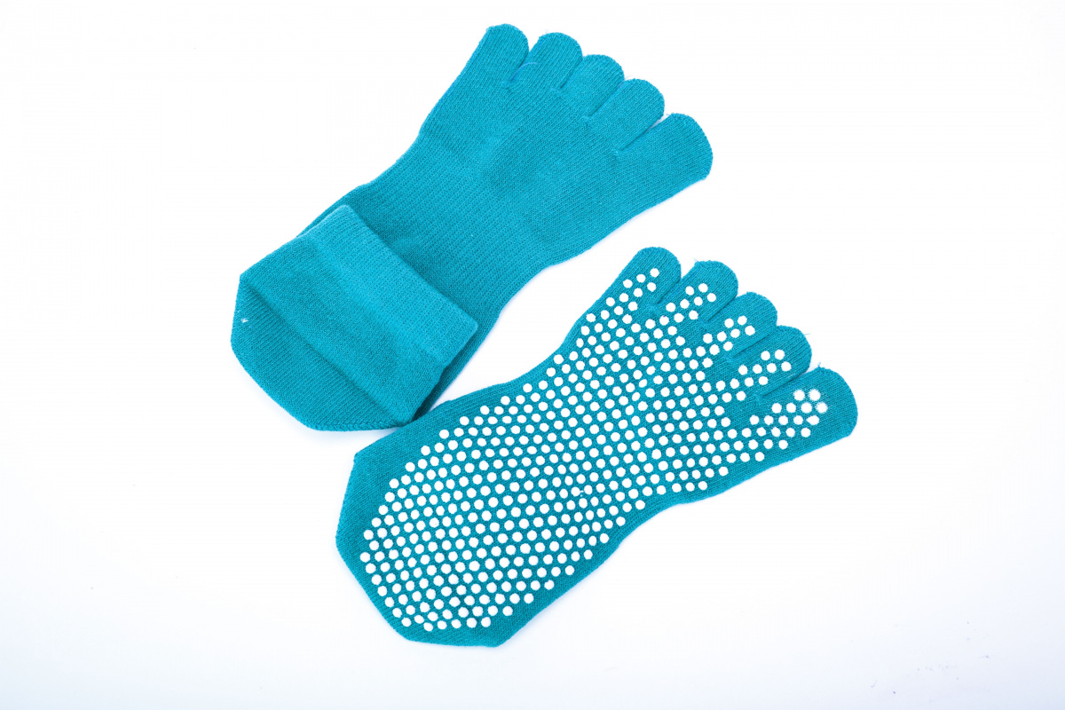 Носки противоскользящие для занятий йогой закрытые, бирюза
Носки противоскользящие для занятий йогой закрытые, бирюза