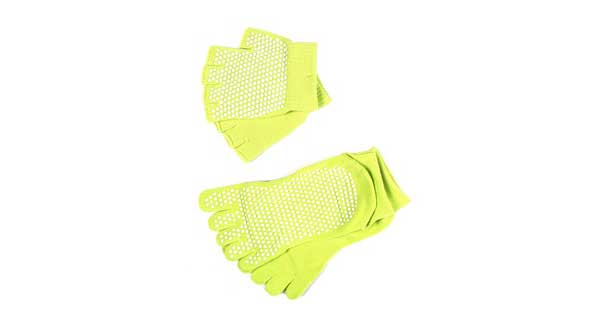 Носки и перчатки противоскользящие для занятий йогой Bradex, салатовый
Носки и перчатки противоскользящие для занятий йогой Bradex, салатовый