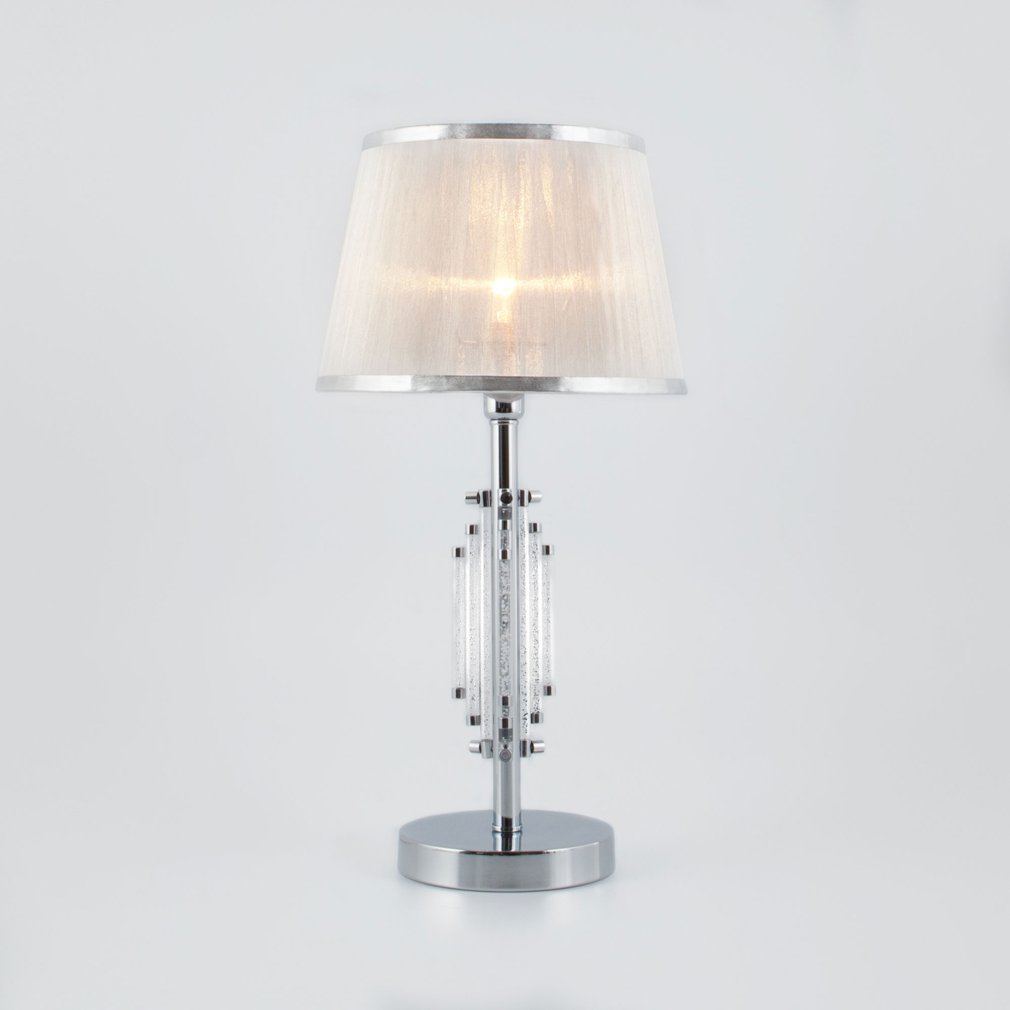 Настольный светильник Евросвет 01065/1 хром
Настольный светильник Евросвет 01065/1 хром