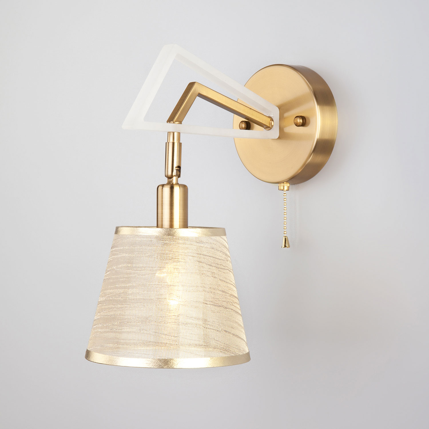 Настенный светильник Евросвет Alicante 60082/1 золотая бронза
Настенный светильник Евросвет Alicante 60082/1 золотая бронза