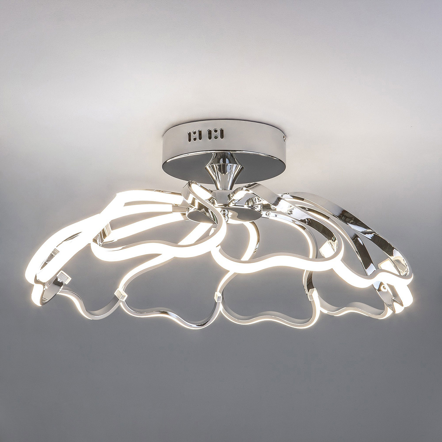 Потолочный светильник Евросвет Begonia 90095/10 хром 100W
Потолочный светильник Евросвет Begonia 90095/10 хром 100W