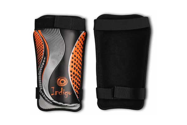 Щитки футбольные INDIGO с ламинированным покрытием, 1253, Черно-оранжевый
Щитки футбольные INDIGO с ламинированным покрытием, 1253, Черно-оранжевый