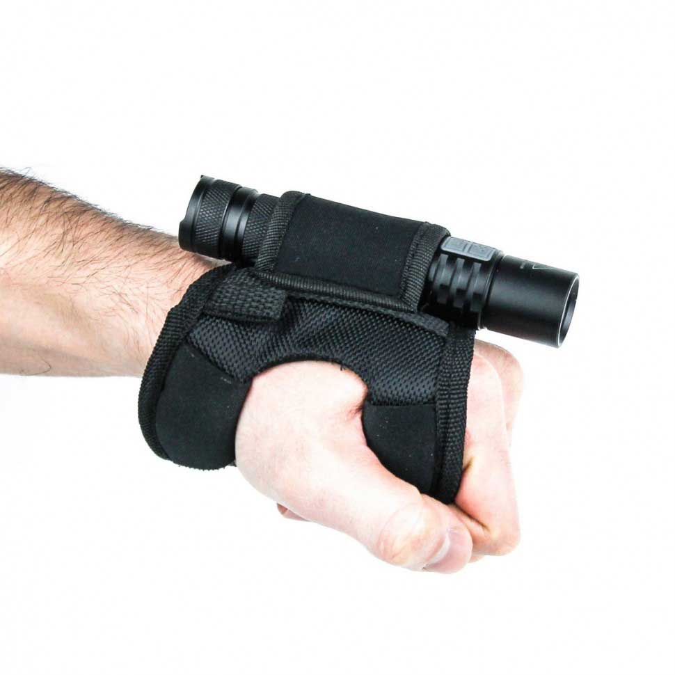 Крепление на руку для дайвинговых фонарей, черный большой
Крепление на руку для дайвинговых фонарей, черный большой
