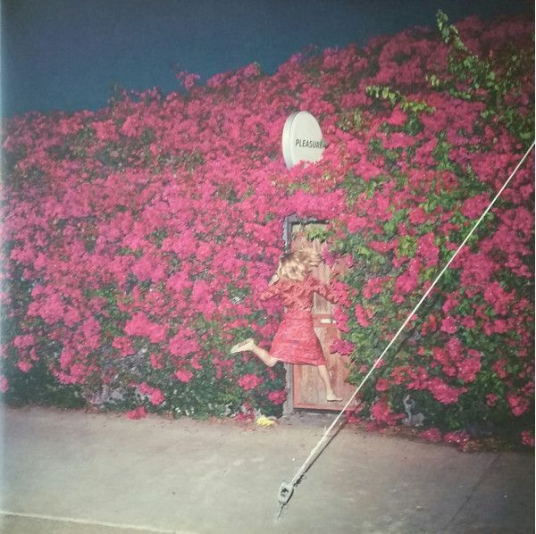 Виниловая пластинка Feist, Pleasure (0602557382389)
Виниловая пластинка Feist, Pleasure (0602557382389)