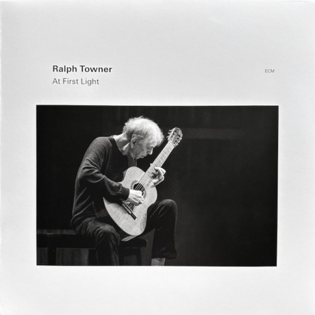 Ralph Towner - At First Light (0602448759511) виниловая пластинка
Ralph Towner - At First Light (0602448759511) виниловая пластинка