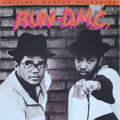 Run DMC - Run DMC (Analogue, Original Master Recording) (0196588114915) виниловая пластинка
Run DMC - Run DMC (Analogue, Original Master Recording) (0196588114915) виниловая пластинка