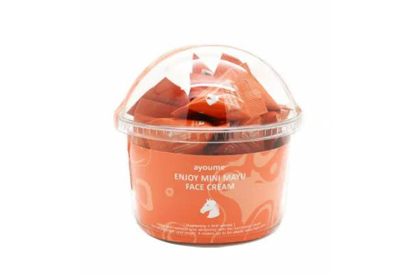 Крем для лица с лошадиным жиром Ayoume Enjoy Mini Mayu Face Cream НАБОР (set 200шт*3гр)
Крем для лица с лошадиным жиром Ayoume Enjoy Mini Mayu Face Cream НАБОР (set 200шт*3гр)