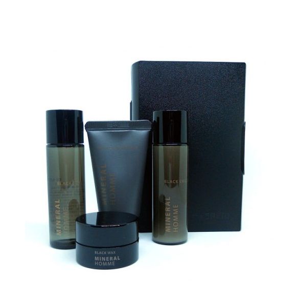 Набор миниатюр мужской увлажняющий The Saem Mineral Homme Black Mini Kit
Набор миниатюр мужской увлажняющий The Saem Mineral Homme Black Mini Kit