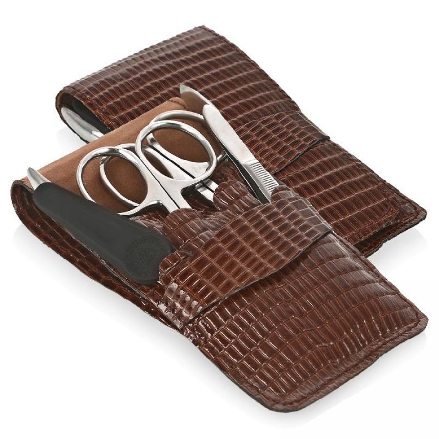 Маникюрный набор 5 предметов Zinger MS-FZ2-S коричневый
Маникюрный набор 5 предметов Zinger MS-FZ2-S коричневый