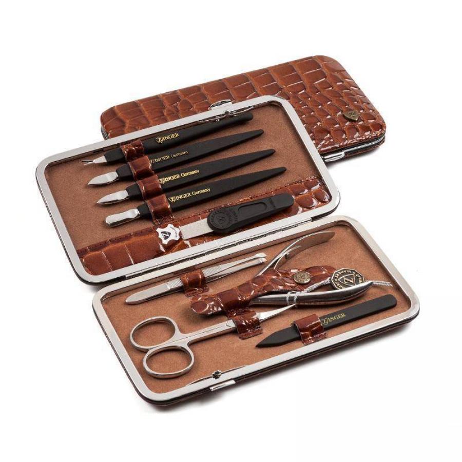 Маникюрный набор 9 предметов Zinger MS-FC101-S коричневый
Маникюрный набор 9 предметов Zinger MS-FC101-S коричневый