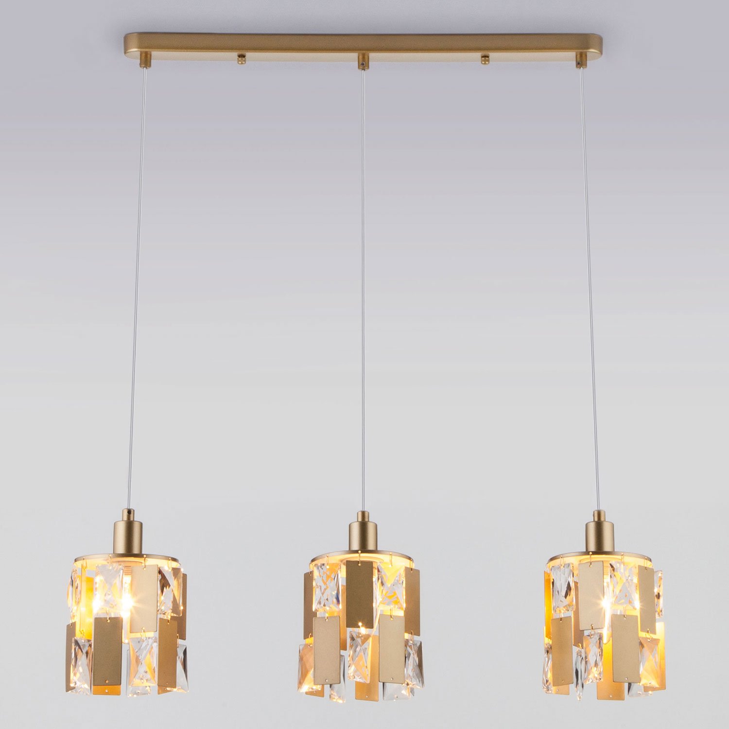 Люстра Евросвет Scoppio 50101/3 перламутровое золото
Люстра Евросвет Scoppio 50101/3 перламутровое золото