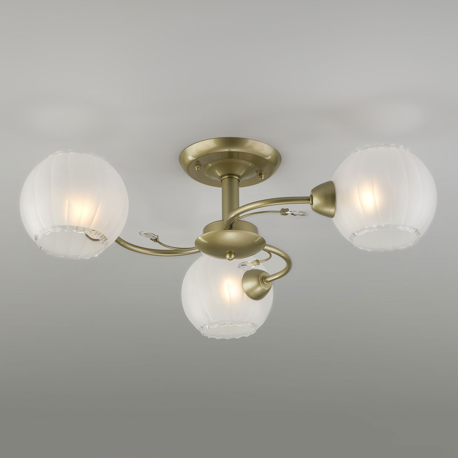 Люстра Евросвет Jeanne 30146/3 перламутровое золото
Люстра Евросвет Jeanne 30146/3 перламутровое золото