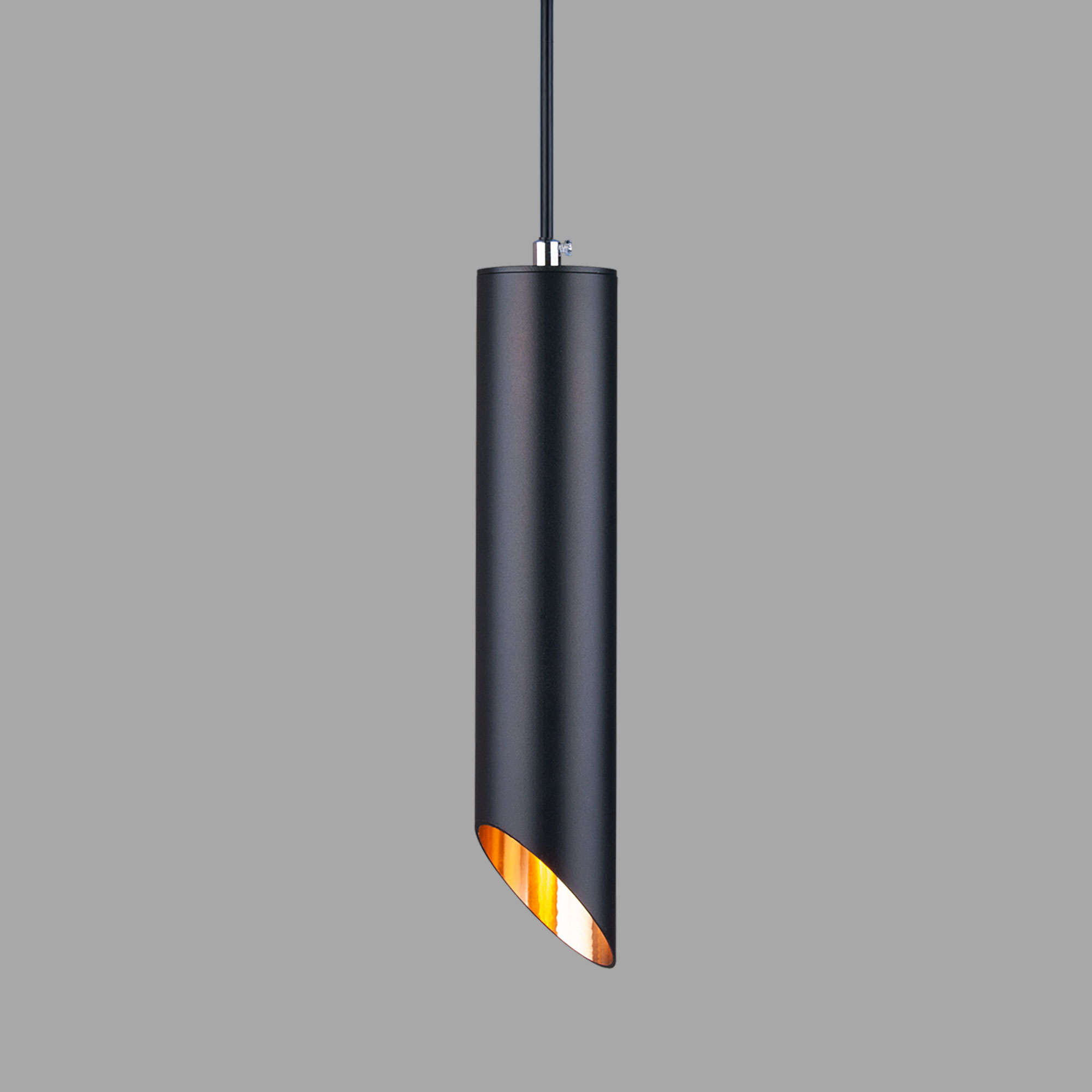Люстра Elektrostandard 7011 MR16 BK/GD черный/золото
Люстра Elektrostandard 7011 MR16 BK/GD черный/золото