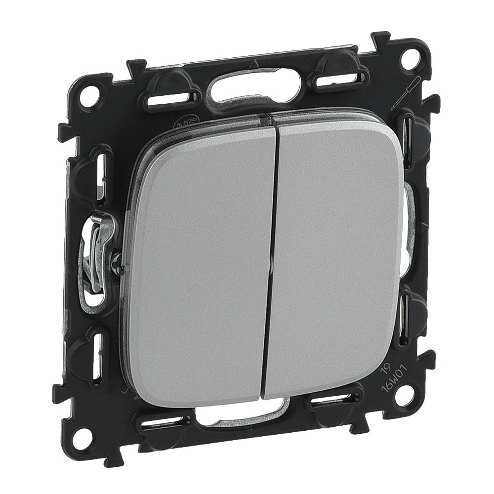 Механизм переключателя 2-кл. СП Valena Allure 10А IP20 250В с лиц. панелью безвинт. зажимы алюм. Leg 752908
Механизм переключателя 2-кл. СП Valena Allure 10А IP20 250В с лиц. панелью безвинт. зажимы алюм. Leg 752908