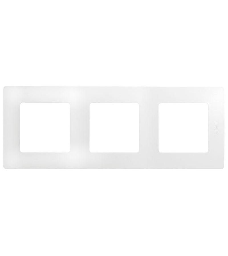 Рамка 3-м Etika бел. Leg 672503
Рамка 3-м Etika бел. Leg 672503