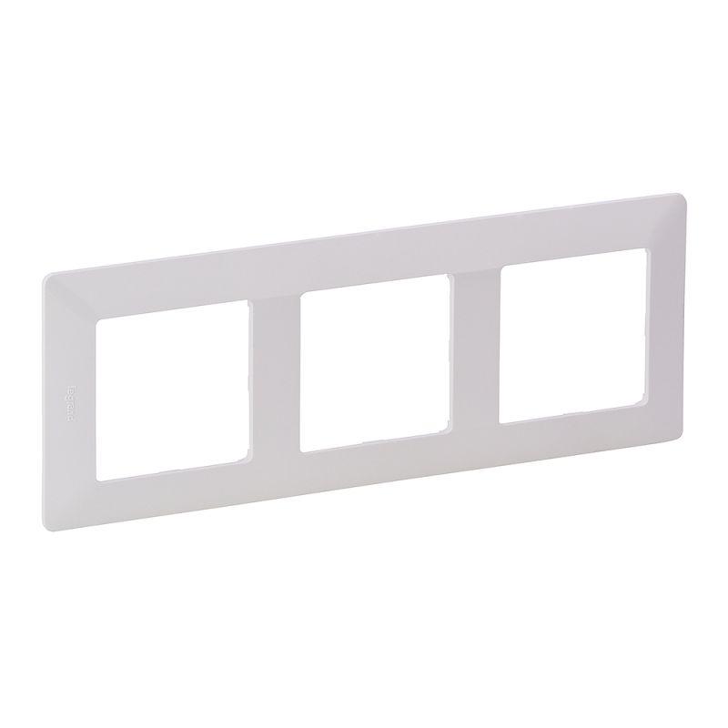 Рамка 3-м Valena Life универсальная бел. Leg 754003
Рамка 3-м Valena Life универсальная бел. Leg 754003