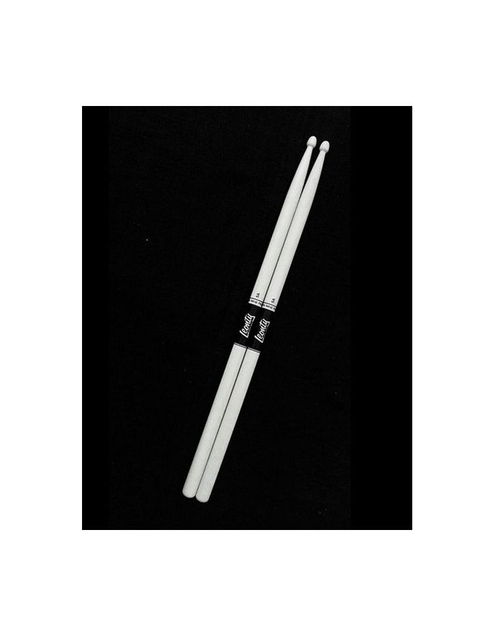 Барабанные палочки Leonty LW7АW граб деревянный наконечник белые
Барабанные палочки Leonty LW7АW граб деревянный наконечник белые
