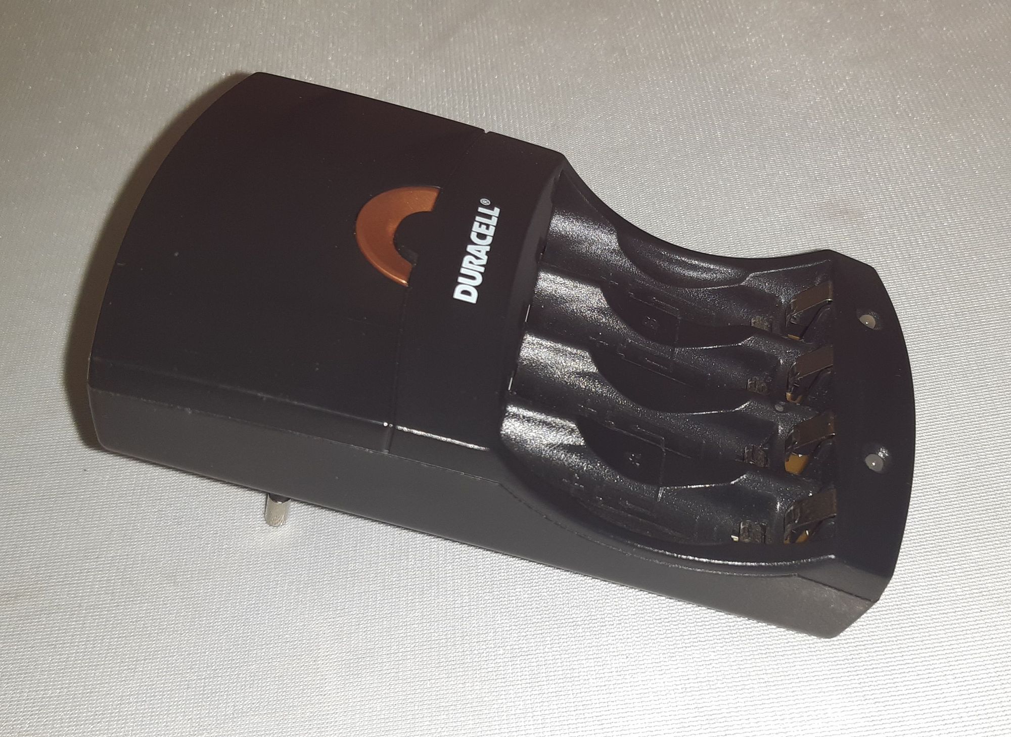 Зарядное устройство Duracell CEF14 4-hour charger уценённое
Зарядное устройство Duracell CEF14 4-hour charger уценённое