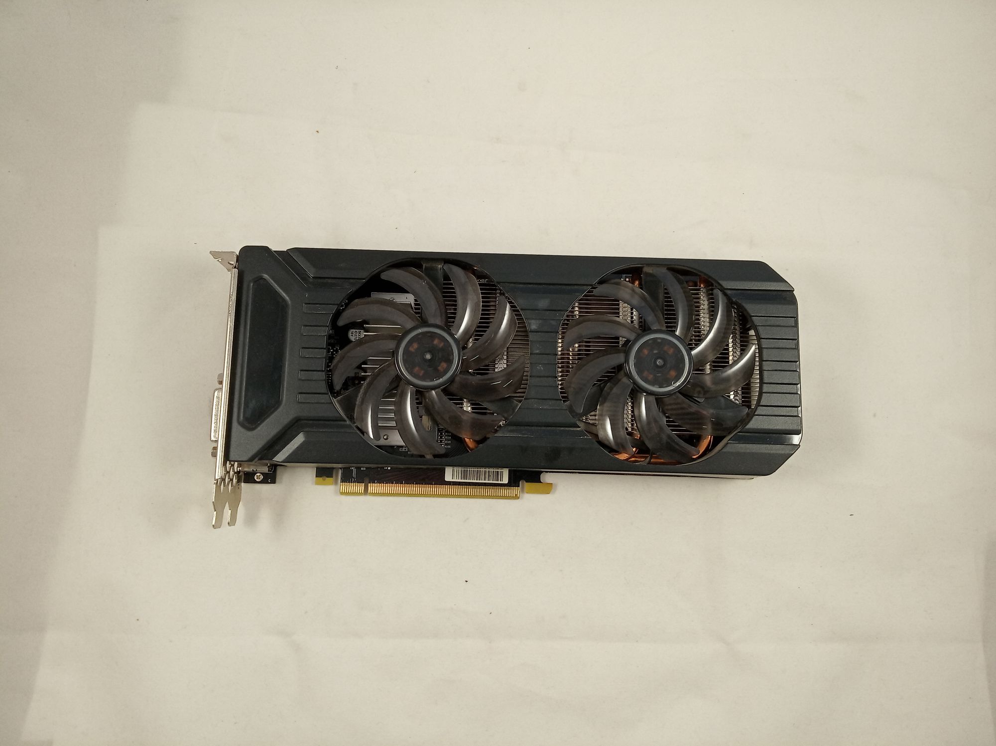 Видеокарта Palit GTX 1060 6Gb Dual (NE51060015J9-1061D) уцененный
Видеокарта Palit GTX 1060 6Gb Dual (NE51060015J9-1061D) уцененный