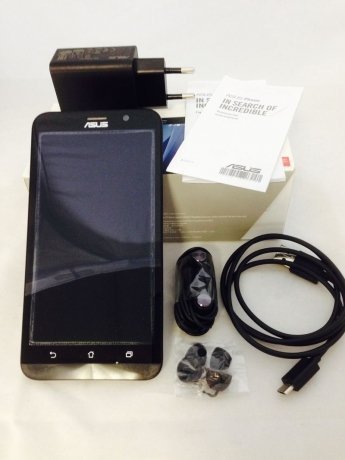 Смартфон Asus ZenFone 2 ZE551ML 32Gb Ram 4Gb Silver (Уценка2) - фото 1