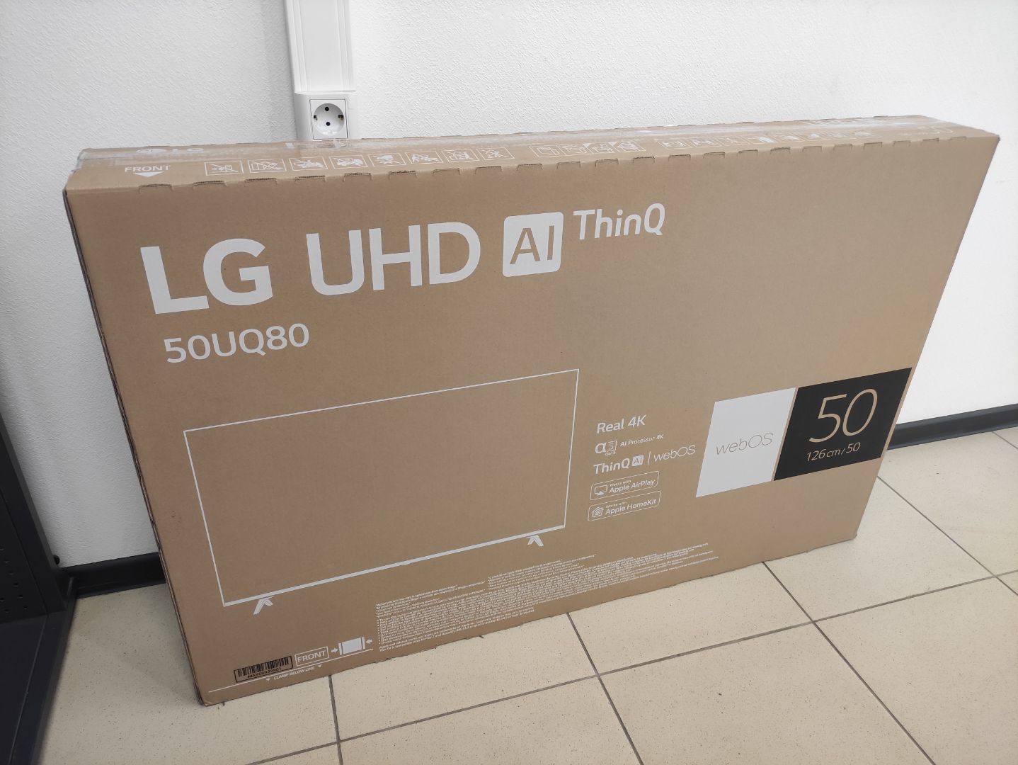 Телевизор LG 50 50UQ80006LB.ARUB темно-синий отличное состояние - фото 5