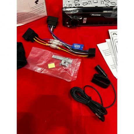 Автомагнитола Pioneer MVH-S520BT хорошее состояние - фото 3