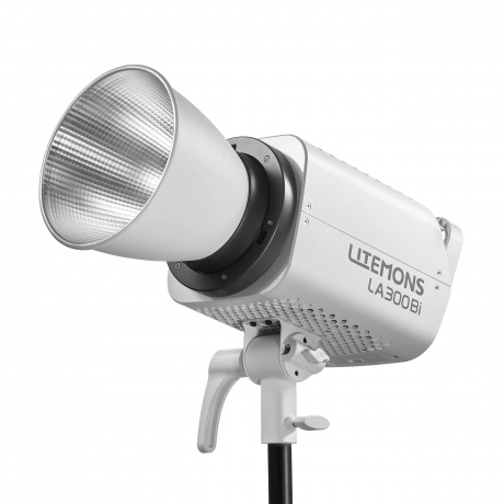 Комплект светодиодных осветителей Godox LITEMONS LA300Bi K3 - фото 2