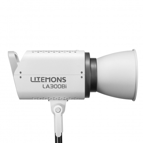 Комплект светодиодных осветителей Godox LITEMONS LA300Bi K3 - фото 6
