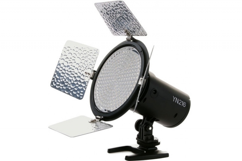 цена Осветитель светодиодный YongNuo YN-216 (3200-5500K),для фото и видеокамер
