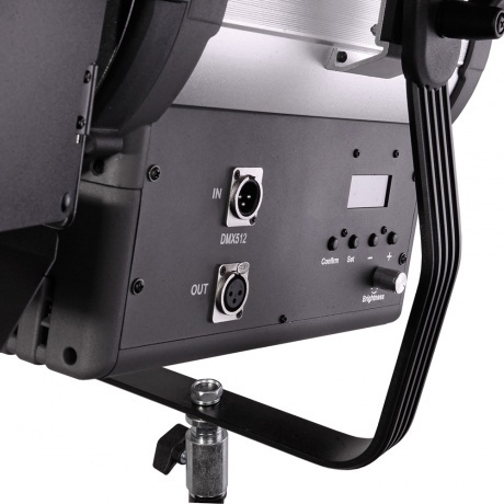 Осветитель студийный GreenBean Fresnel 300 LED X3 DMX - фото 3