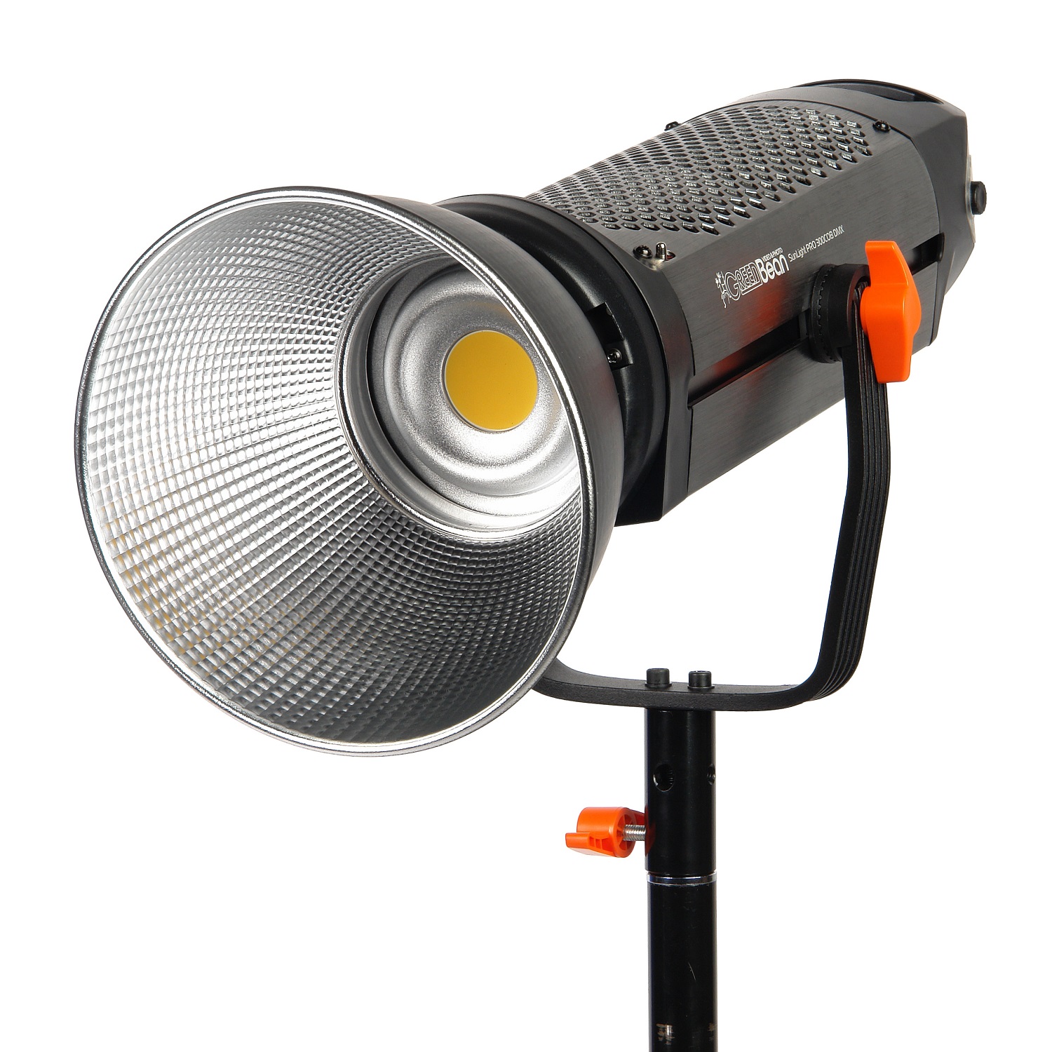 Осветитель светодиодный GreenBean SunLight PRO 300COB DMX цена и фото