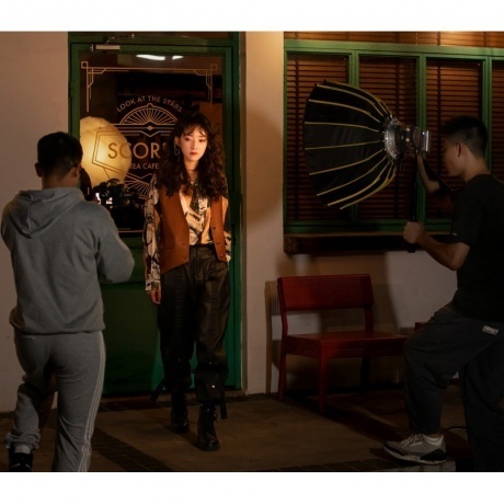 Осветитель MOLUS X100RGB COB Light - фото 23