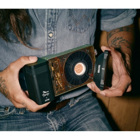 Осветитель MOLUS X100RGB COB Light PRO - фото 15