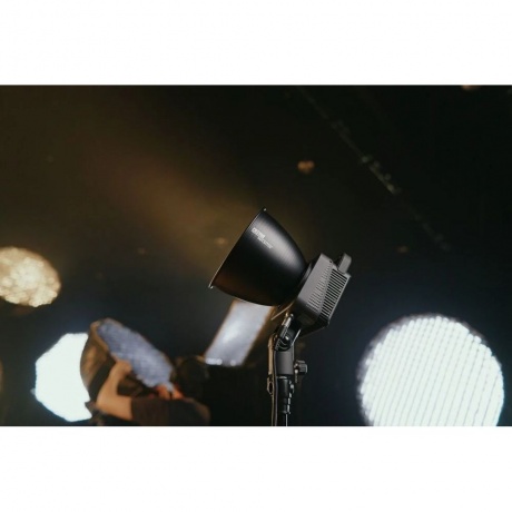 Осветитель Zhiyun Molus G300 (PLG105) - фото 31