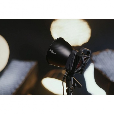 Осветитель Zhiyun Molus G300 (PLG105) - фото 32