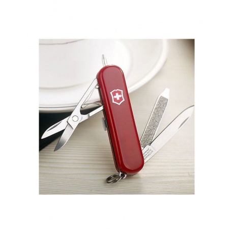 Нож-брелок Victorinox Classic Signature Lite, 58 мм, 7 функций, красный - фото 6