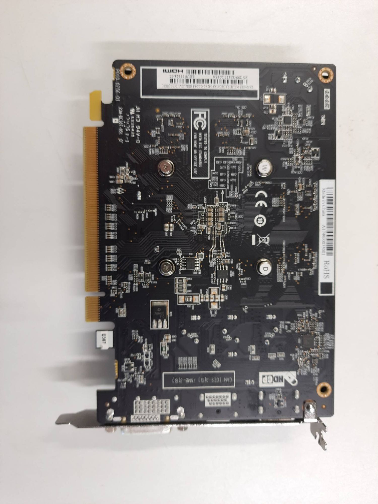 Видеокарта Sapphire Radeon RX 550 4Gb (11268-15-20G) Хорошее состояние - фото 3