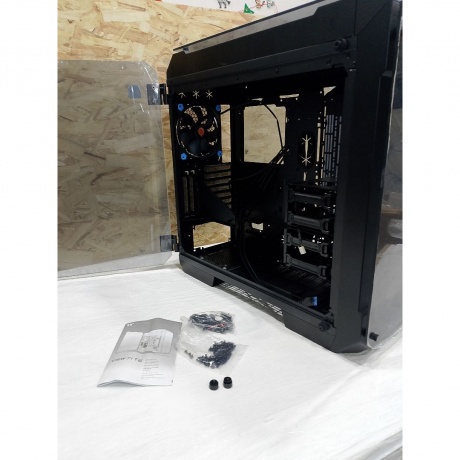 Корпус Thermaltake View 71 Tempered Glass Black (CA-1I7-00F1WN-00) хорошее состояние - фото 5