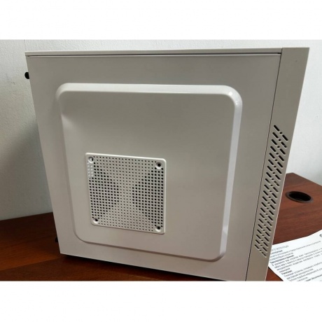 Корпус Ginzzu D380 RGB White хорошее состояние - фото 3