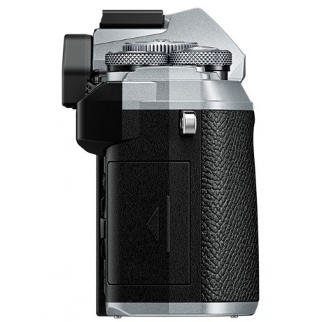 Цифровой фотоаппарат OM-D E-M5 Mark III Kit (E-M5 Mark III Body silver + EZ-M1415 II  black ) - фото 6