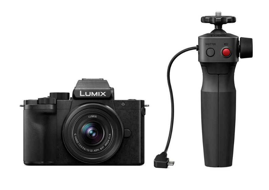 Цифровой фотоаппарат Lumix DC-G100V Kit 12-32mm / F3.5-5.6  ASPH. / MEGA O.I.S. lens черный - фото 1